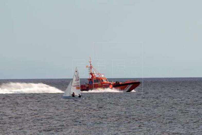 Imagen de archivo de la Salvamar Al Nair regresando a Lanzarote tras una de las operaciones de esta semana/ EFE Javier Fuentes